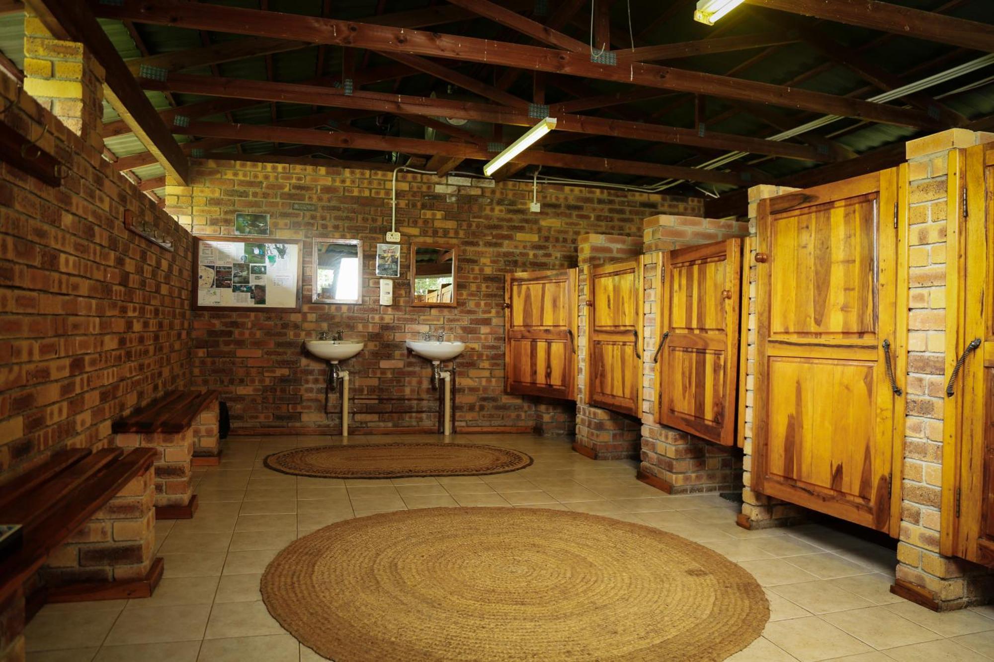 Woodlands Stop Over And Lodge Francistown Exterior photo
