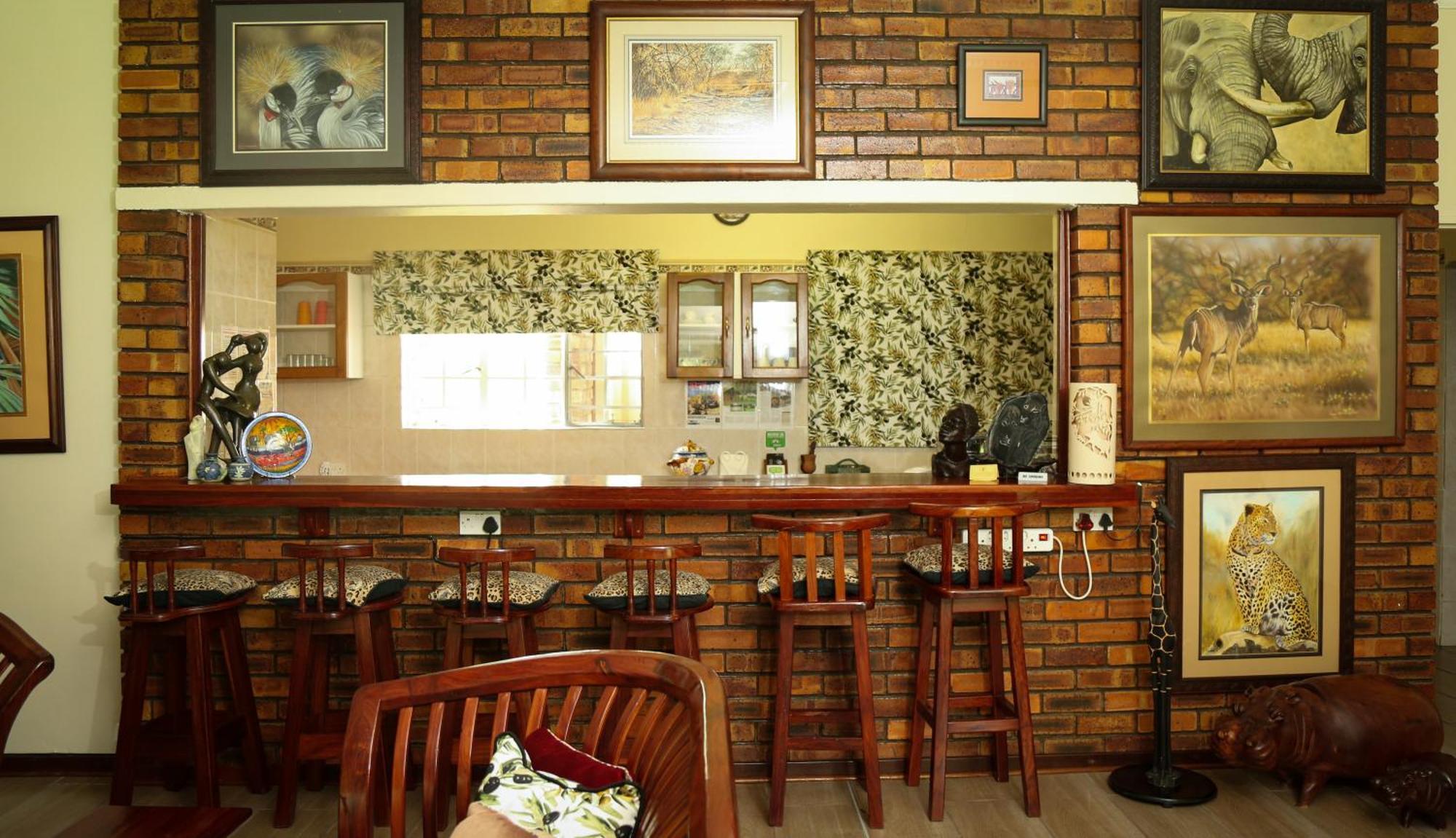 Woodlands Stop Over And Lodge Francistown Exterior photo